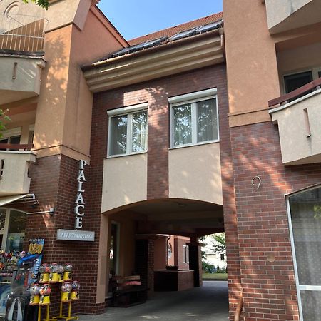 Grace Apartman Hajduszoboszlo Bagian luar foto